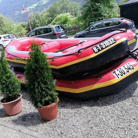 Fanky Guided Sport & Outdoor Experience - & Appartementhaus - Rafting&canyoning Apartmanhotel *