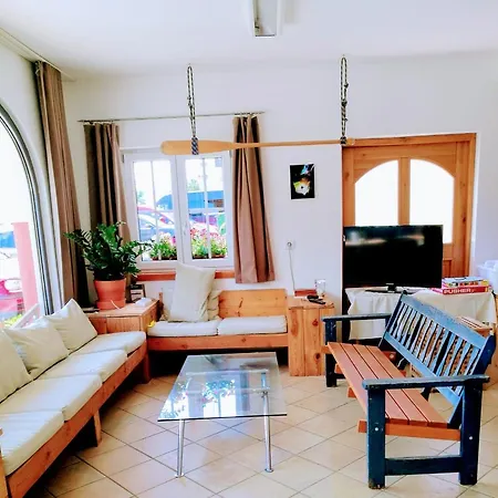 מלון דירות Fanky Guided Sport & Outdoor Experience - & Appartementhaus - Rafting&canyoning