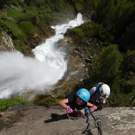 Ξενοδοχείο με διαμερίσματα Fanky Guided Sport & Outdoor Experience - & Appartementhaus - Rafting&canyoning Haiming