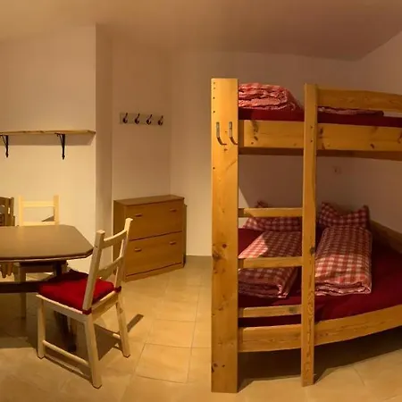 Fanky Guided Sport & Outdoor Experience - & Appartementhaus - Rafting&canyoning * היימינג