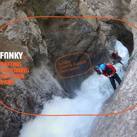 Fanky Guided Sport & Outdoor Experience - & Appartementhaus - Rafting&canyoning Apartmanhotel