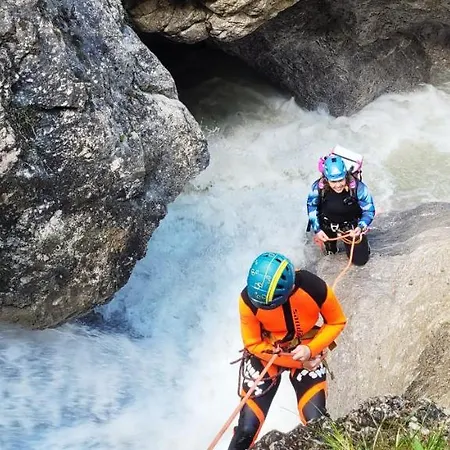 Ξενοδοχείο με διαμερίσματα Fanky Guided Sport & Outdoor Experience - & Appartementhaus - Rafting&canyoning Haiming