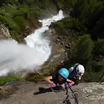 Апарт-отель Fanky Guided Sport & Outdoor Experience - & Appartementhaus - Rafting&canyoning Хайминг