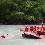 Fanky Guided Sport & Outdoor Experience - & Appartementhaus - Rafting&canyoning Апарт-отель