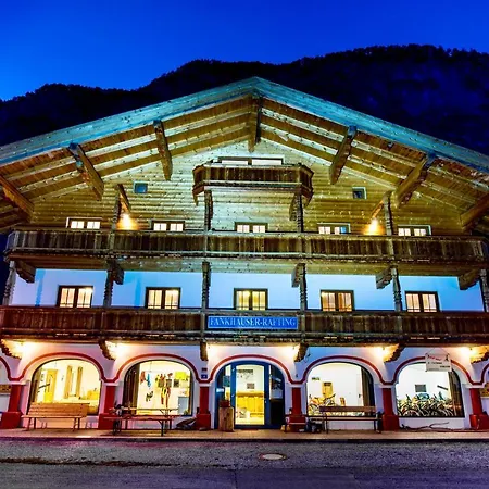 Ξενοδοχείο με διαμερίσματα Fanky Guided Sport & Outdoor Experience - & Appartementhaus - Rafting&canyoning